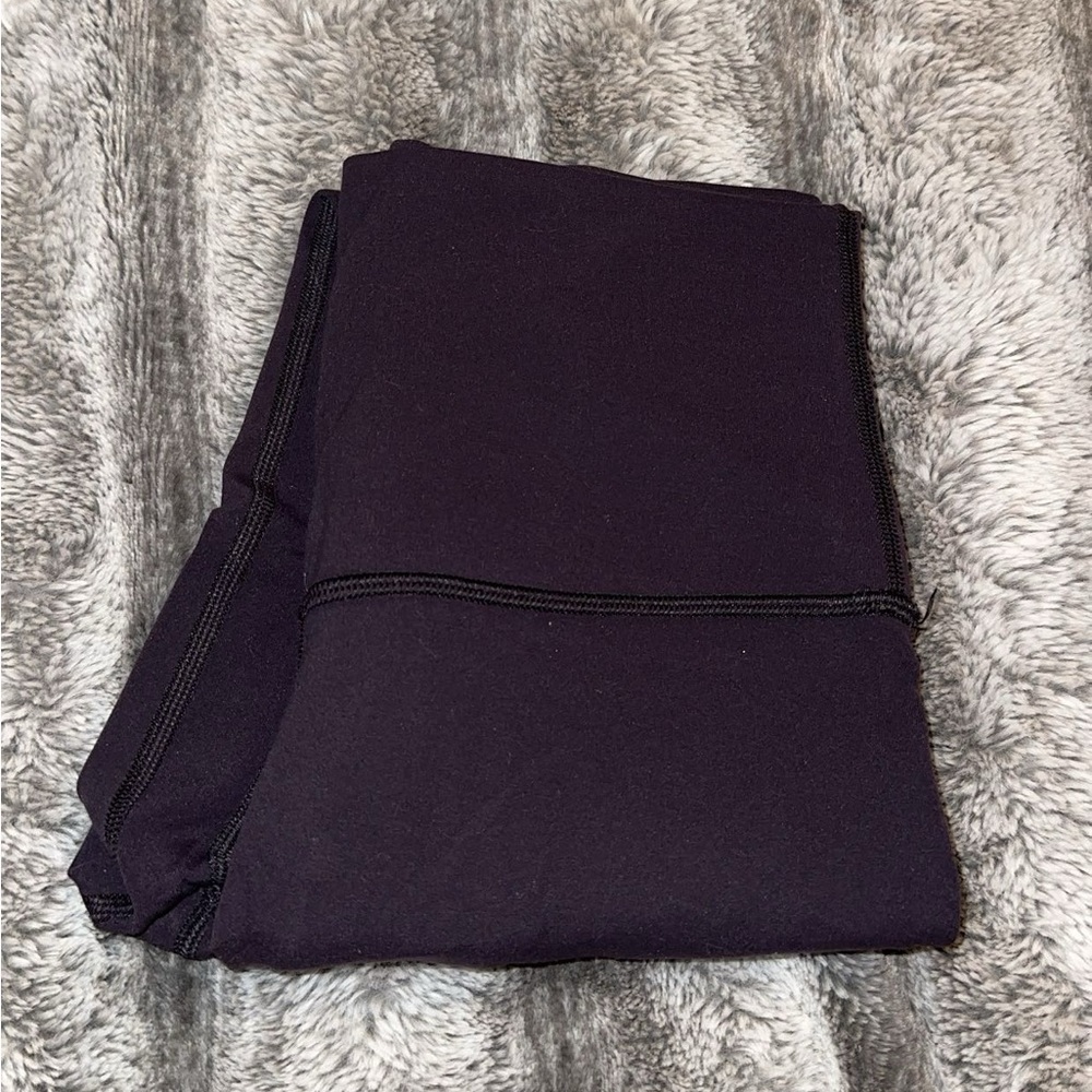 🍒 LULULEMON ALIGN LEGGINGS! 🍒 RARE COLOR - Picture 5 of 6